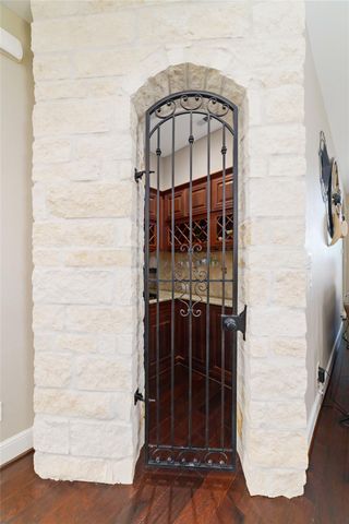 2402 Crossvine Drive, Katy, TX 77494