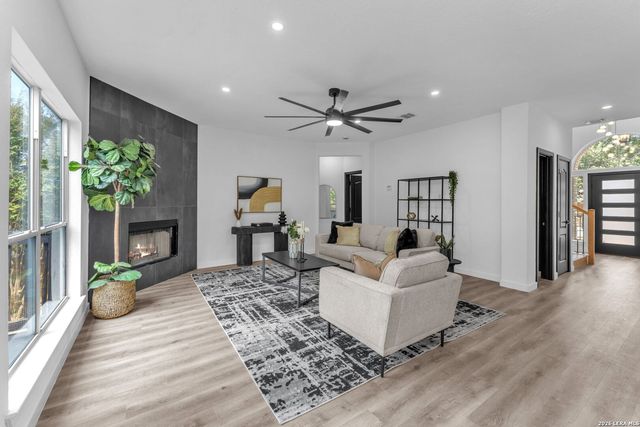 13355 Tusayan, Universal City, TX 78148