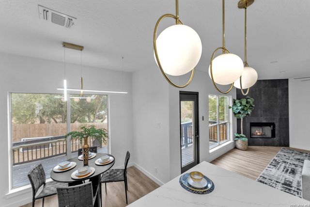 13355 Tusayan, Universal City, TX 78148