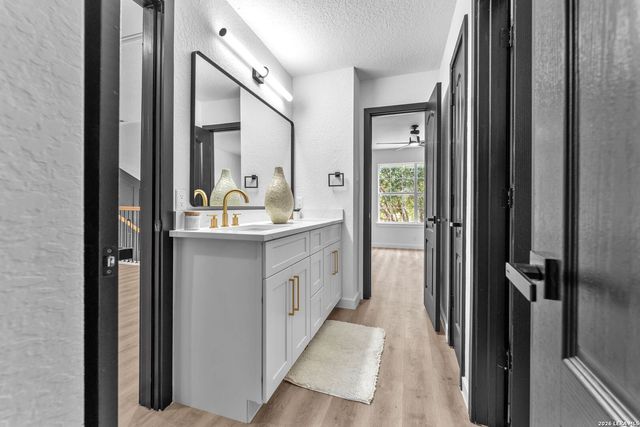 13355 Tusayan, Universal City, TX 78148