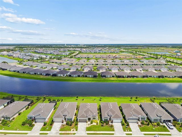 18123 GULF RANCH PLACE, Lakewood Ranch, FL 34211