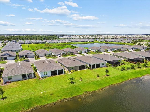18123 GULF RANCH PLACE, Lakewood Ranch, FL 34211