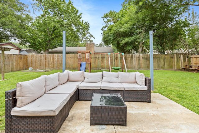 2603 Rolling Glen Drive, Spring, TX 77373