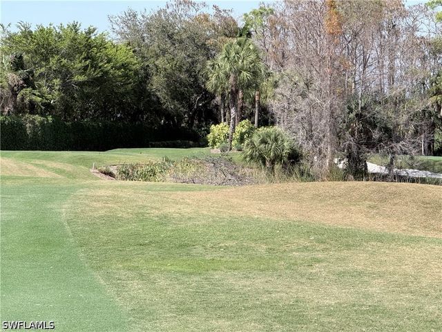 2865 Cypress Trace CIR 203, Naples, FL 34119