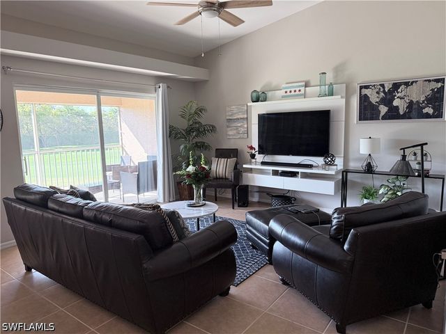 2865 Cypress Trace CIR 203, Naples, FL 34119