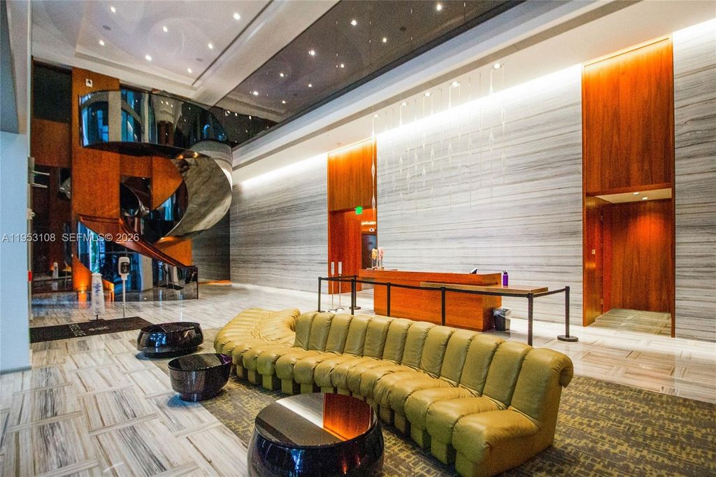 1300 Brickell Bay Dr 3302, Miami, FL 33131