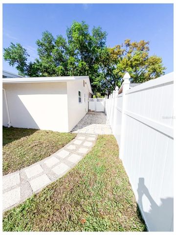 2225 NELLIE STREET, Largo, FL 33774