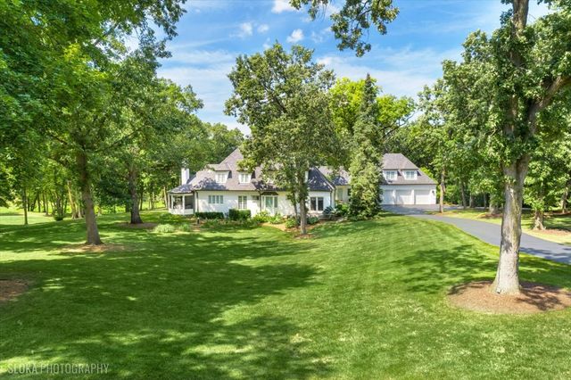 166 N Buckley Road, Barrington Hills, IL 60010