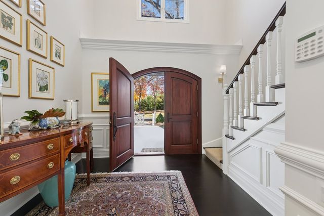 166 N Buckley Road, Barrington Hills, IL 60010