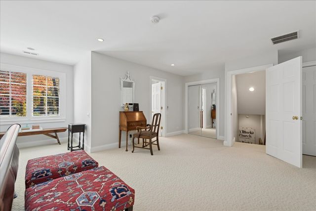 166 N Buckley Road, Barrington Hills, IL 60010