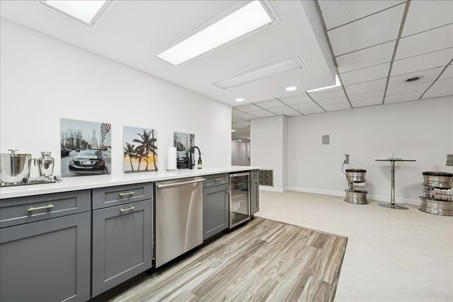 166 N Buckley Road, Barrington Hills, IL 60010