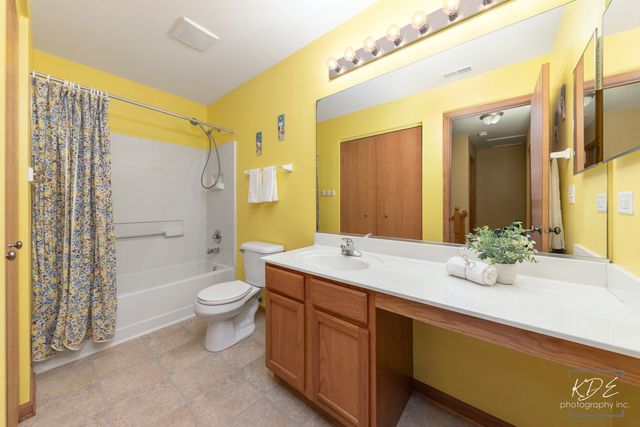 3021 Roxbury Court, Joliet, IL 60435