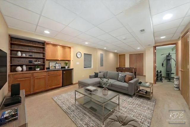 3021 Roxbury Court, Joliet, IL 60435