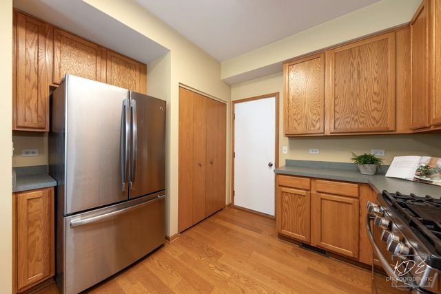 3021 Roxbury Court, Joliet, IL 60435