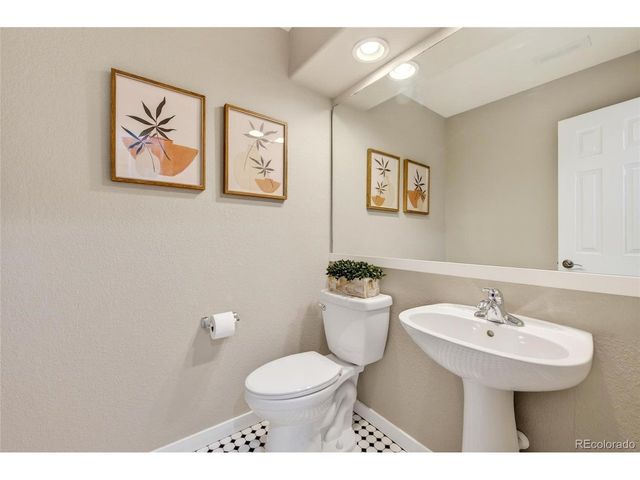 5062 Grey Wolf Pl, Broomfield, CO 80023