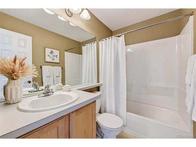 5062 Grey Wolf Pl, Broomfield, CO 80023