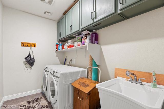 10934 Delparke Valley Avenue, Las Vegas, NV 89166