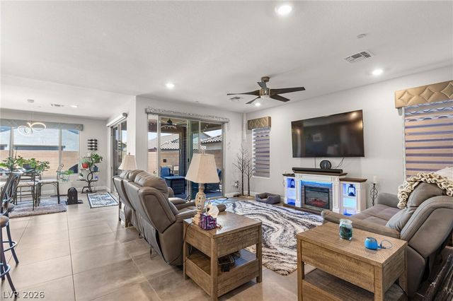 10934 Delparke Valley Avenue, Las Vegas, NV 89166