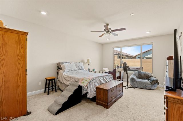 10934 Delparke Valley Avenue, Las Vegas, NV 89166