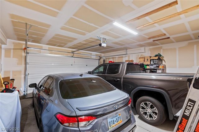 10934 Delparke Valley Avenue, Las Vegas, NV 89166