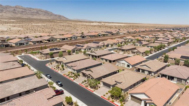 10934 Delparke Valley Avenue, Las Vegas, NV 89166