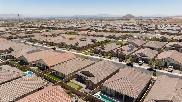 10934 Delparke Valley Avenue, Las Vegas, NV 89166