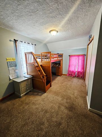 3232 Ezra Avenue, Zion, IL 60099