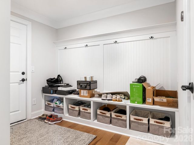 2555 Deacon Avenue, Charlotte, NC 28204