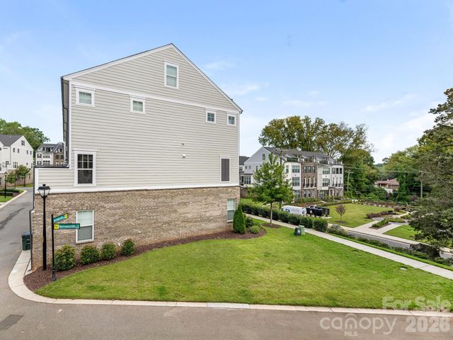 2555 Deacon Avenue, Charlotte, NC 28204