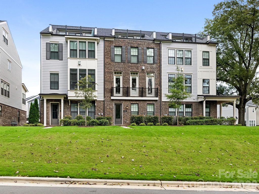 2555 Deacon Avenue, Charlotte, NC 28204