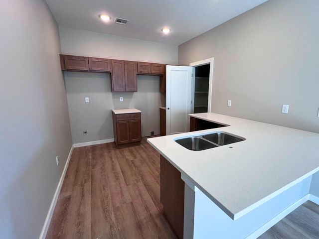 3804-3806 S Bluelake Street, Wichita, KS 67215