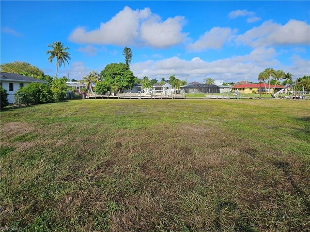 5340 Congo CT, Cape Coral, FL 33904