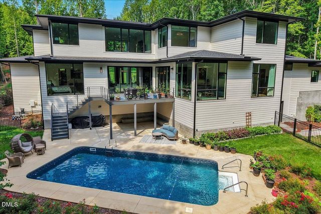 196 Mountaintop Circle, Pittsboro, NC 27312