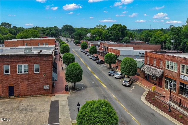 196 Mountaintop Circle, Pittsboro, NC 27312