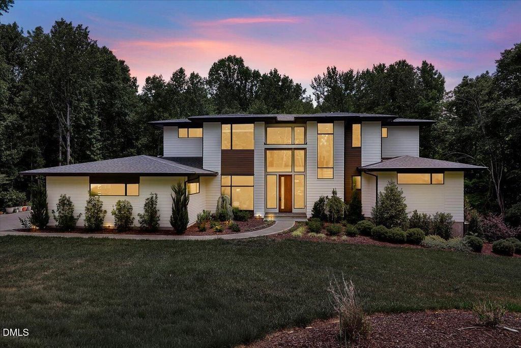 196 Mountaintop Circle, Pittsboro, NC 27312