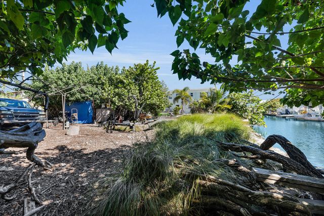 30920 Baileys Lane, Big Pine Key, FL 33043