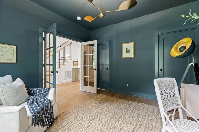 1019 N Runyan Drive, Chattanooga, TN 37405