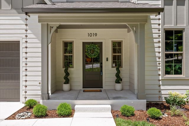 1019 N Runyan Drive, Chattanooga, TN 37405