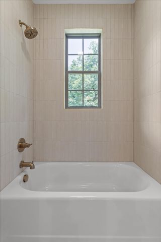 1019 N Runyan Drive, Chattanooga, TN 37405