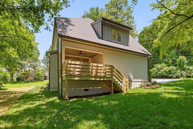 1019 N Runyan Drive, Chattanooga, TN 37405