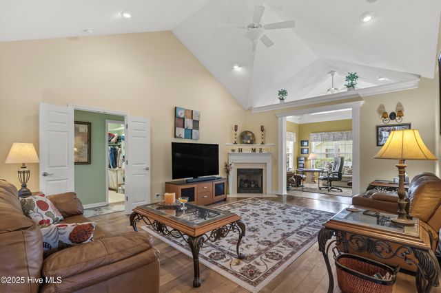 410 Kershaw Street, Calabash, NC 28467