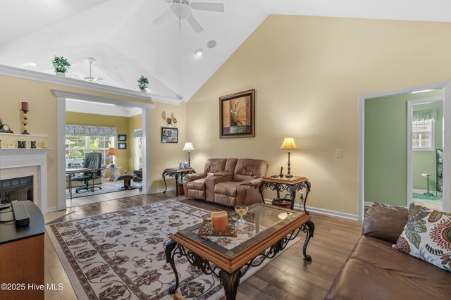 410 Kershaw Street, Calabash, NC 28467