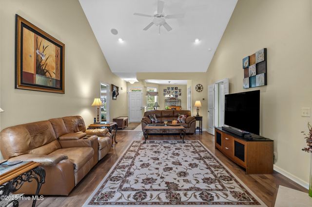 410 Kershaw Street, Calabash, NC 28467