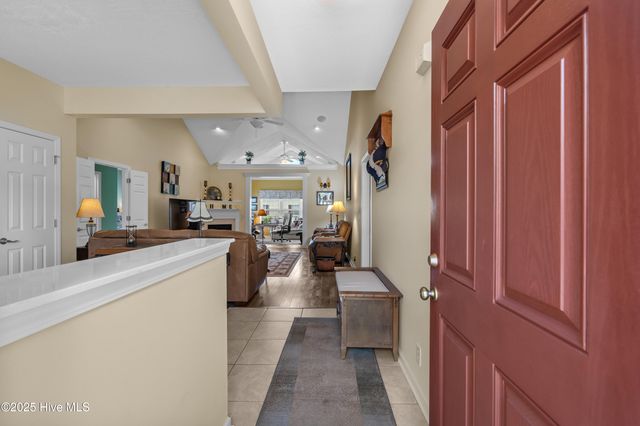 410 Kershaw Street, Calabash, NC 28467