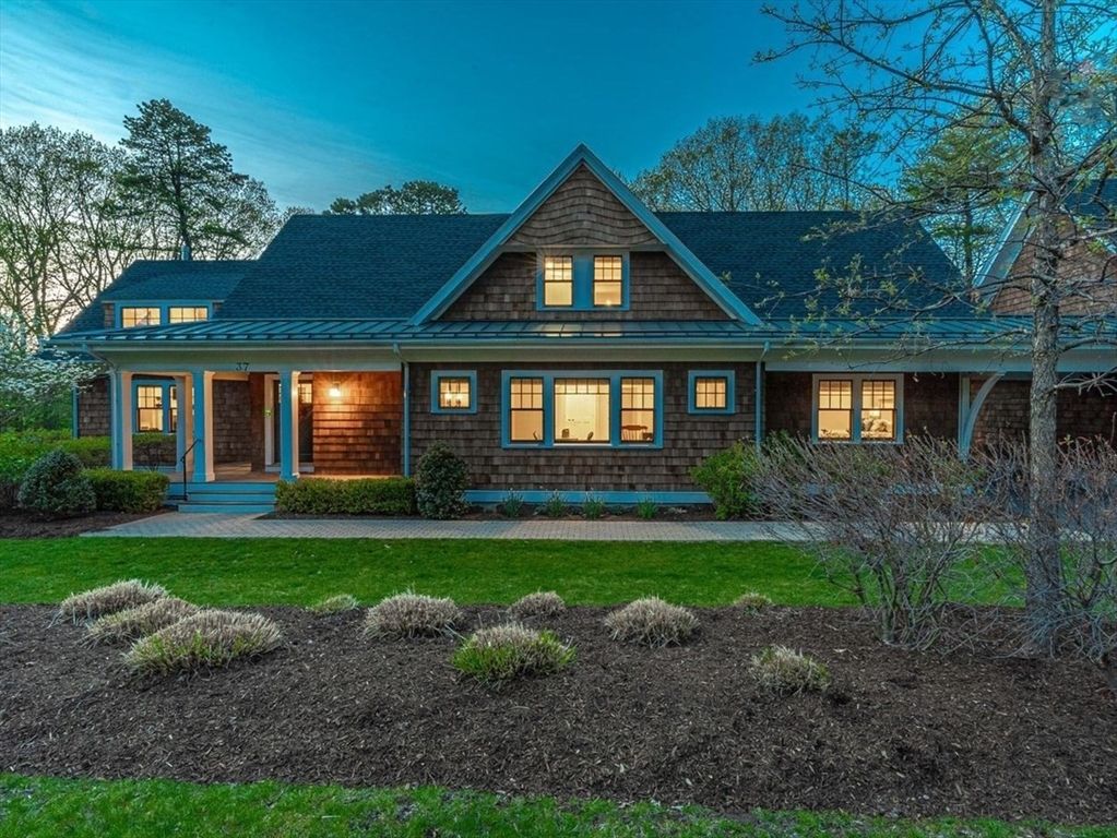 37 Cottage Cir 37, Dedham, MA 02026