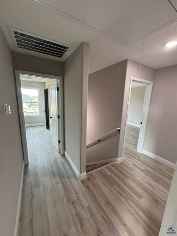 240 Beau Claire Circle, Byron, GA 31008