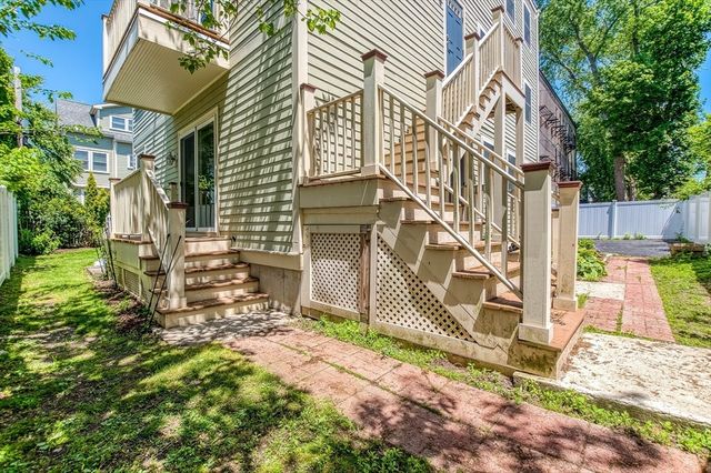 24 Custer St 1, Boston, MA 02130
