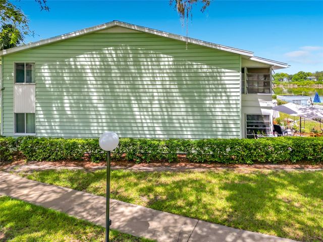 533 MIDWAY DRIVE B, Ocala, FL 34472