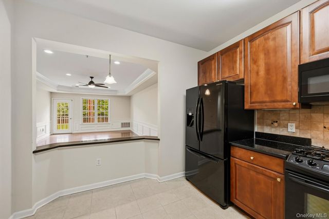 30 N De Baun Avenue 203, Suffern, NY 10901