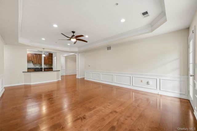 30 N De Baun Avenue 203, Suffern, NY 10901